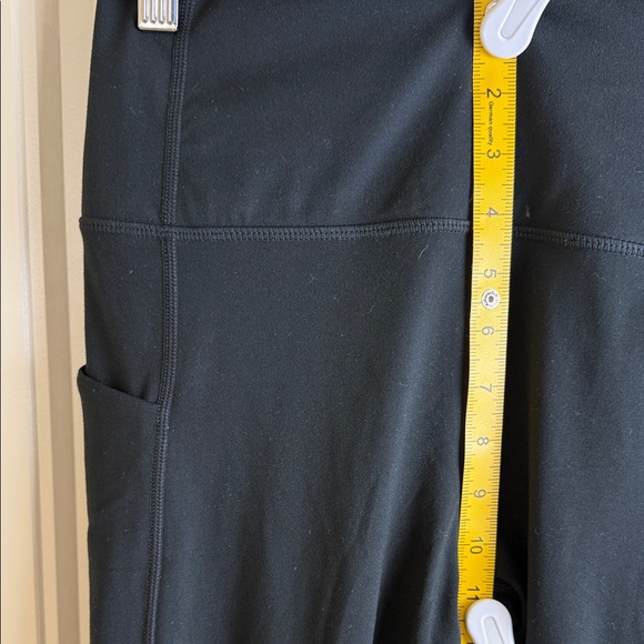 Fabletics Black Pocket Leggings XL High Rise Athletic Gym Yoga Pants NWOT - Picture 6 of 12